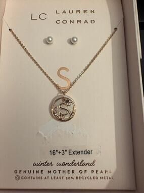 LC Lauren Conrad Mother of Pearl Initial “S” Necklace & Stud Earrings Set NIB